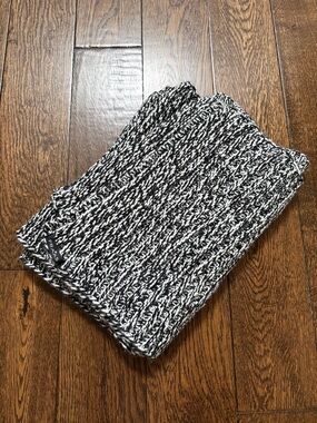 NWOT FRAAS Spacedye Scarf Black White